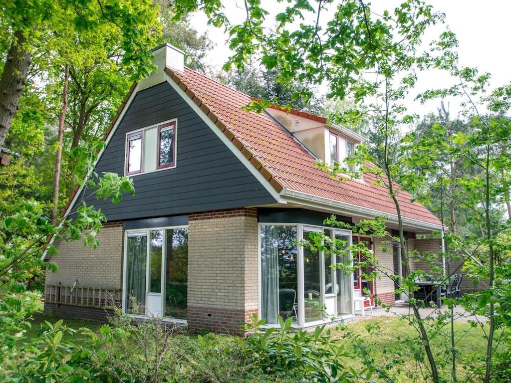 Cosy Holiday Home With Terrace Near Natural Park In Lemele 外观 照片