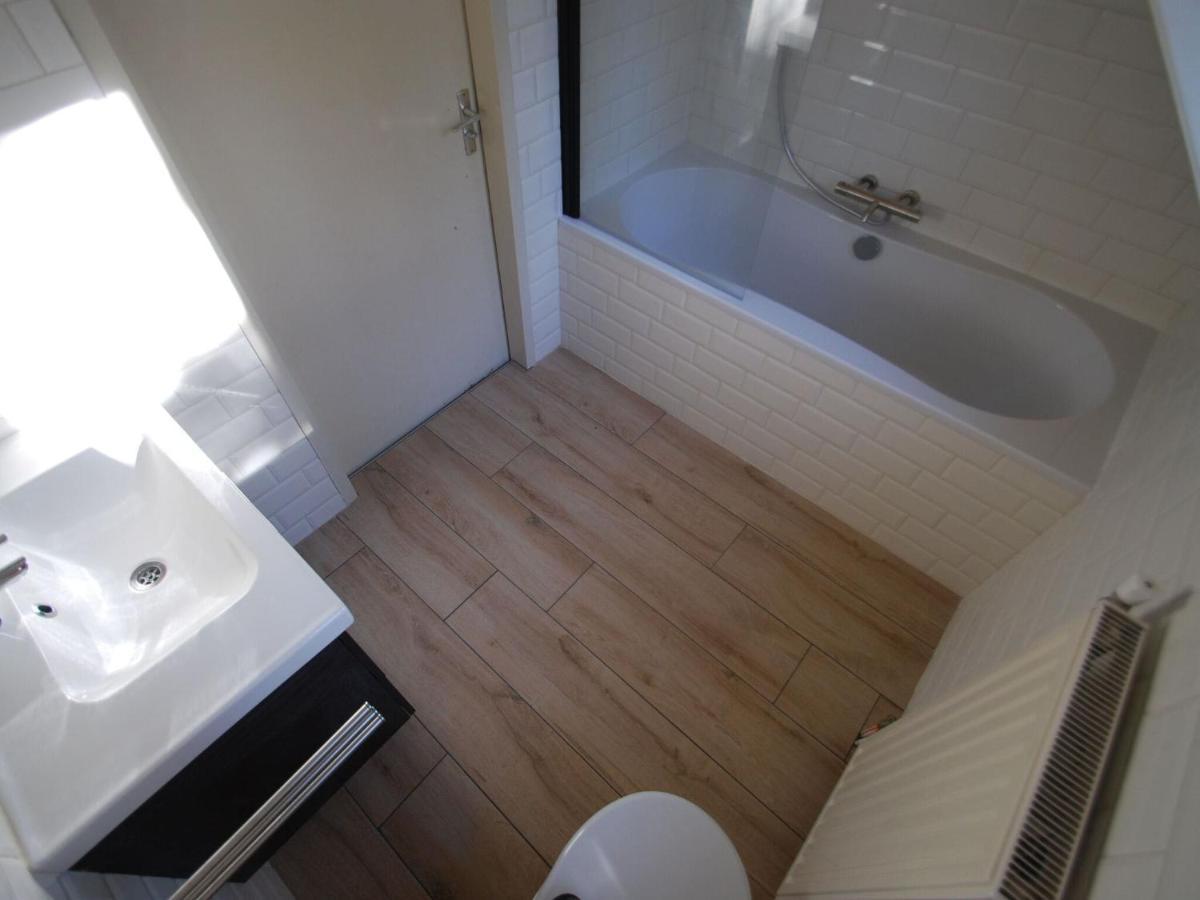 Cosy Holiday Home With Terrace Near Natural Park In Lemele 外观 照片